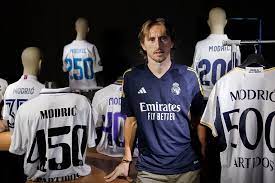 Modrić heeft een driejarig contract gekregen met een jaarsalaris van 120 miljoen
